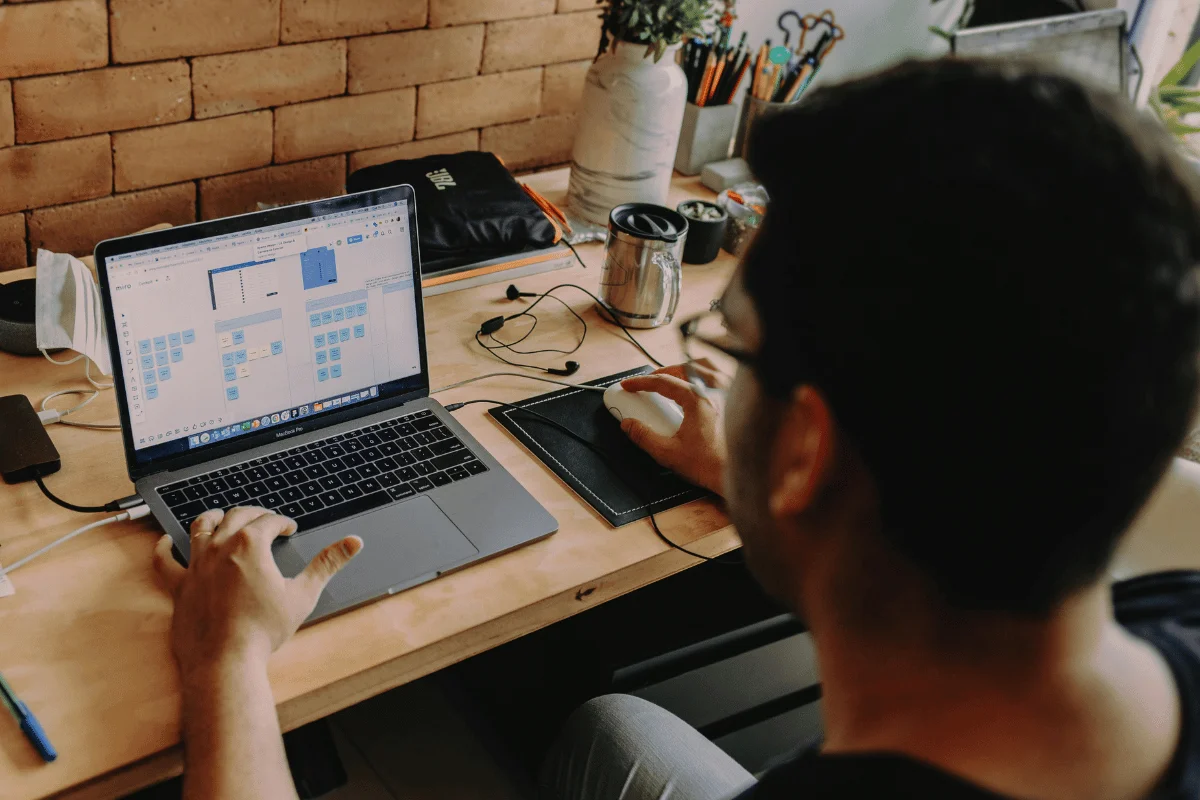 Building a webpage on laptop with connected USB hub.